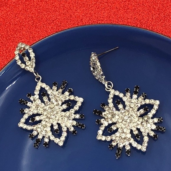 Rhinestone Star Formal Fancy Silver Post Drop Earrings - Picture 1 of 2